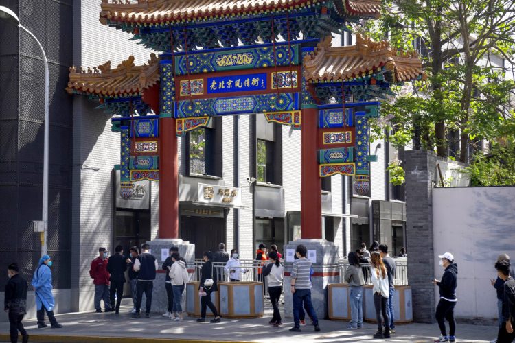 Tue. 8:50 a.m.: Beijing enforces lockdowns, expands COVID-19 mass testing